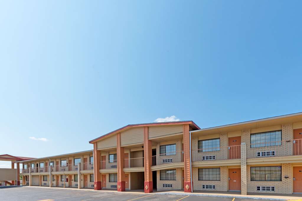 Super 8 By Wyndham Waco/Mall Area Tx Ngoại thất bức ảnh